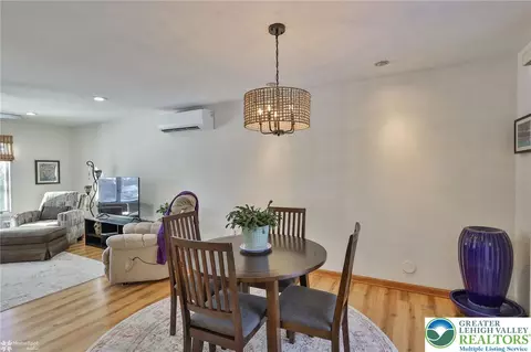 536 Carol Ln, Bath, PA 18014 photo 12