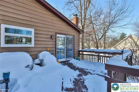 536 Carol Ln, Bath, PA 18014 photo 53