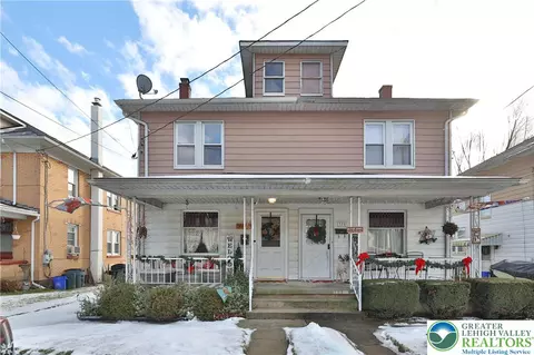 369 Mauch Chunk St, Nazareth, PA 18064