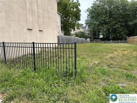 343 N 10th St, Allentown City, PA 18102