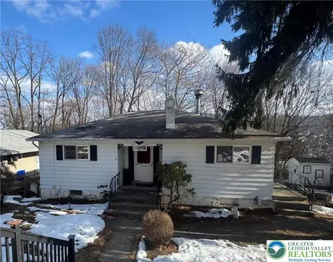 1056 Graham St, Fountain Hill, PA 18015