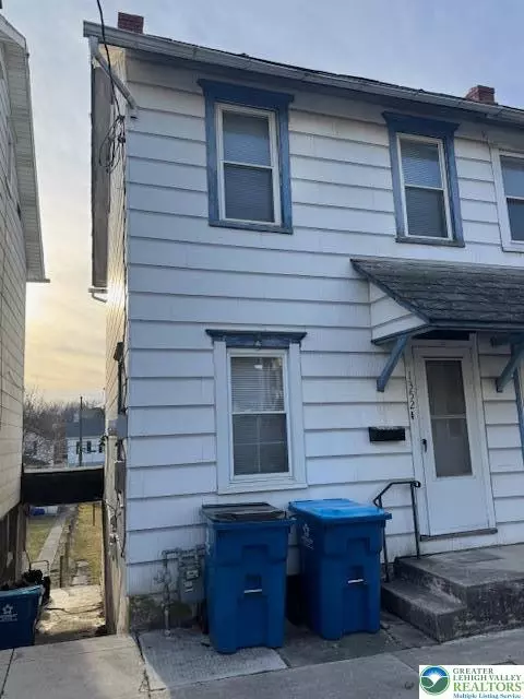 1352 Vienna St, Northampton, PA 18067
