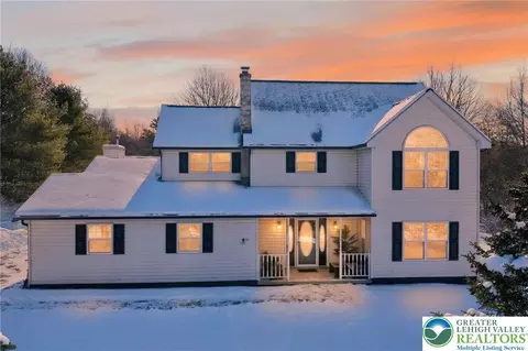200 Brittany Dr, Albrightsville, PA 18210