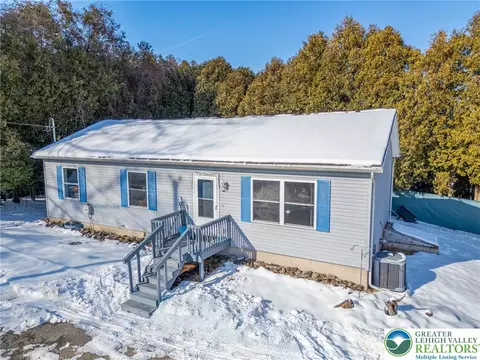 4859 Vera Cruz Rd, Emmaus, PA 18049