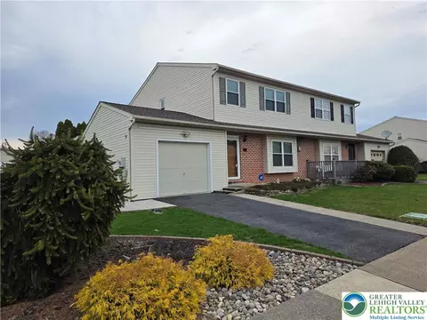 161 W 30 Th St, Northampton, PA 18067