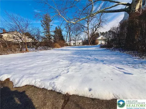 1814 W Union Blvd, Bethlehem City, PA 18018