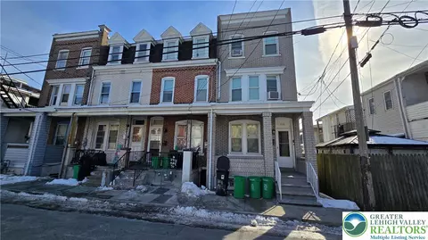 1116 W Maple St, Allentown, PA 18102