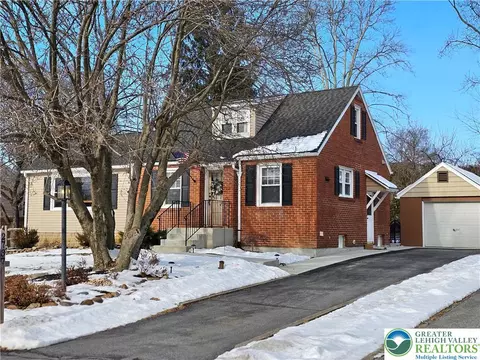 2737 Spring Garden St, Easton, PA 18045