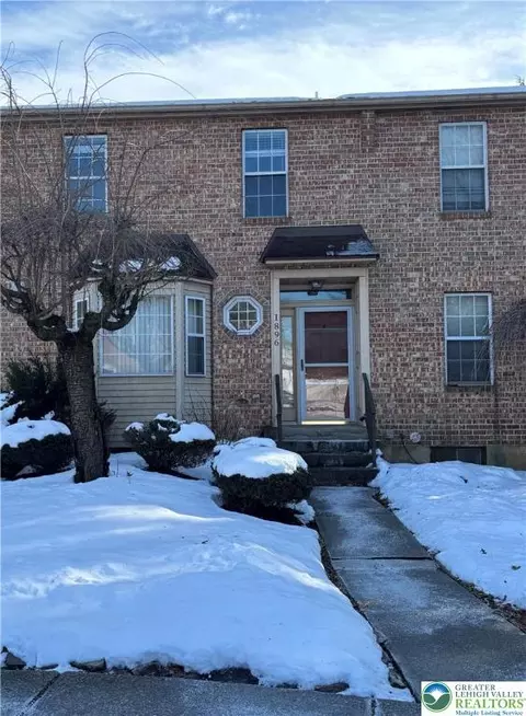 1896 Georgia Dr, Fullerton, PA 18052