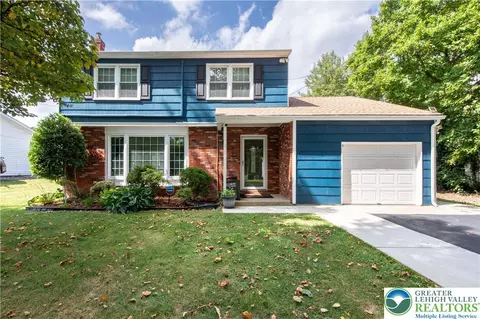 159 Jonathan Dr, Palmer Township, PA 18045