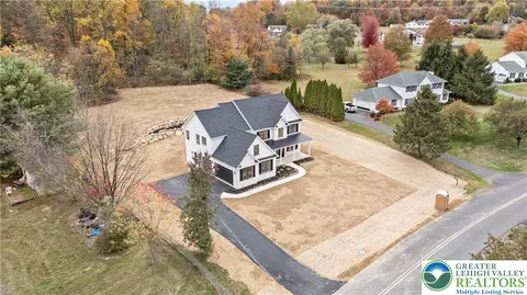 View/Area - 901 Renaldi Rd, Wind Gap, PA 18091 photo 1 of 5