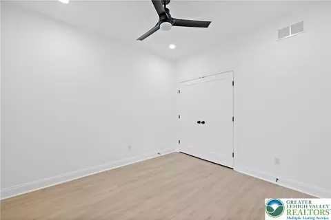 Bedroom - 901 Renaldi Rd, Wind Gap, PA 18091 photo 5 of 13