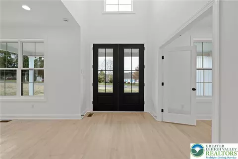 Entry Way - 901 Renaldi Rd, Wind Gap, PA 18091 photo 1 of 2