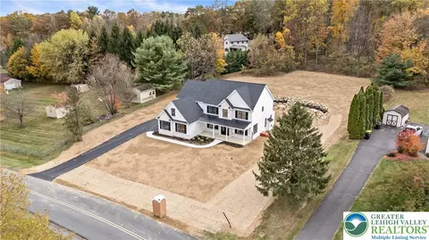 View/Area - 901 Renaldi Rd, Wind Gap, PA 18091 photo 2 of 5
