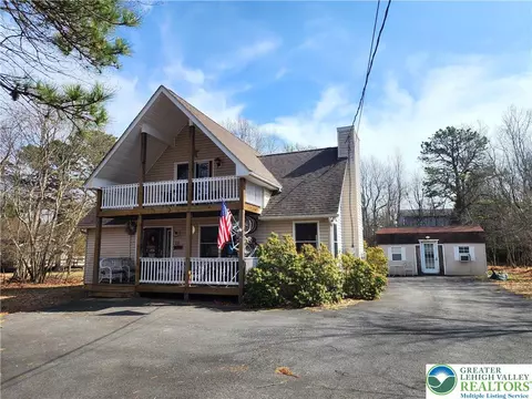 11 Bishop Cir, Albrightsville, PA 18210
