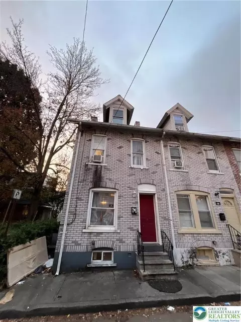 208 N Poplar St, Allentown, PA 18102