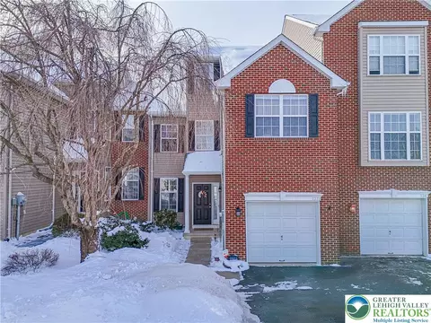 5238 Dartmouth Dr, Macungie, PA 18062