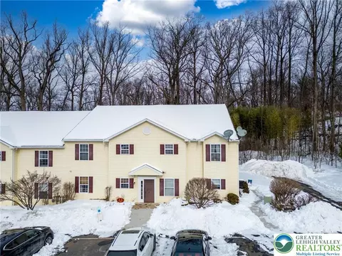 92 Christine Dr, Reading, PA 19606