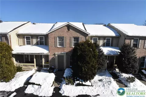 573 Ponds Edge Ln #A4, Allentown, PA 18104