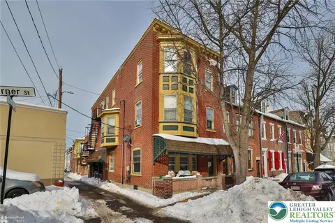 1037 W Turner St, Allentown, PA 18102