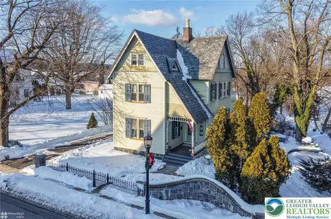 507 E Station Ave, Coopersburg, PA 18036