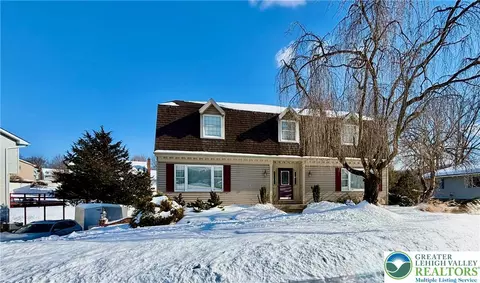 2413 Treeline Dr, Easton, PA 18040