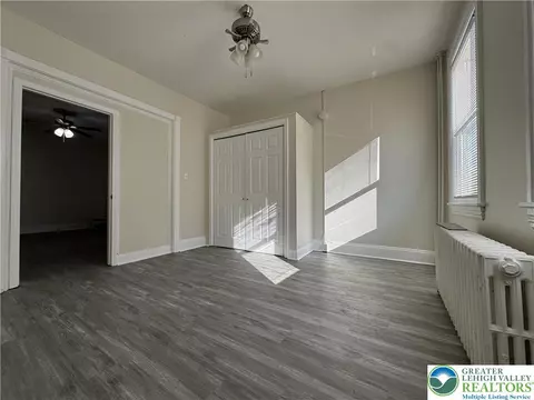 Living - 612 E 5th St, Bethlehem, PA 18015 photo 4 of 7