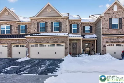 3573 Sweetgum Dr, Nazareth, PA 18064