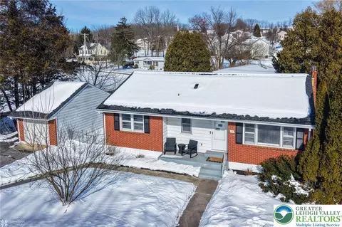 59 Main St, Easton, PA 18040