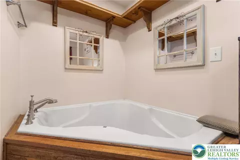 405 Rabbit Run Rd, Andreas, PA 18211 photo 23