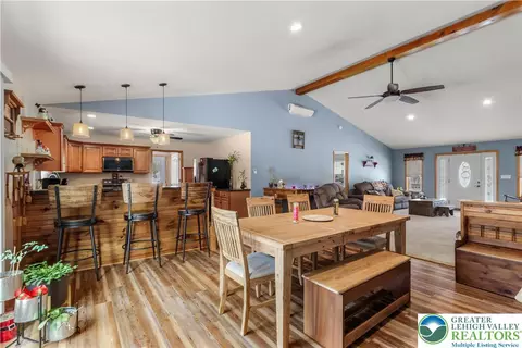 405 Rabbit Run Rd, Andreas, PA 18211 photo 8
