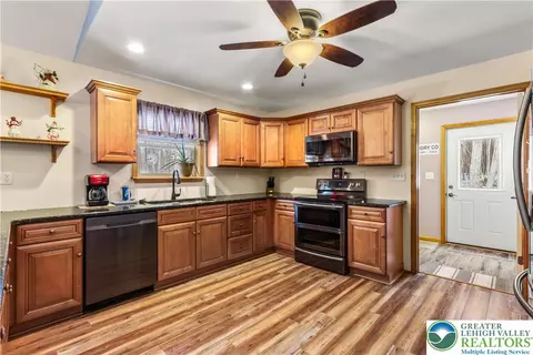405 Rabbit Run Rd, Andreas, PA 18211 photo 12