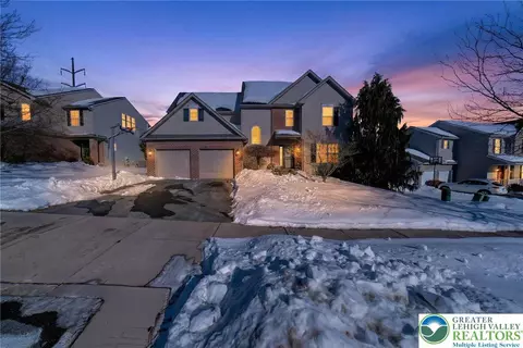 4609 Troxell Dr, Egypt, PA 18052