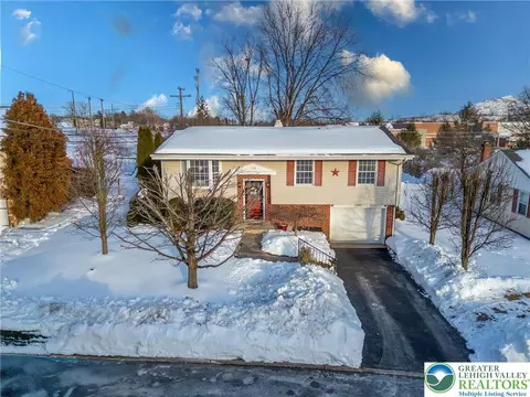 104 El Reno Ave, Nazareth, PA 18064