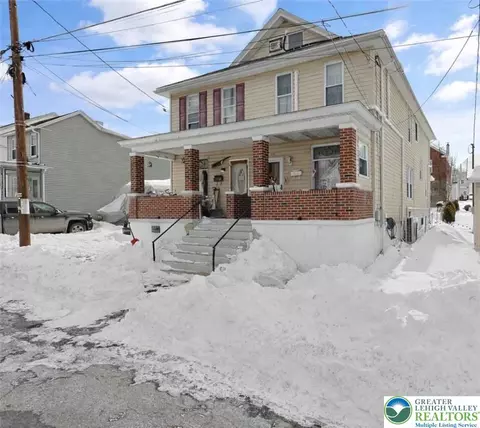 415 W White St, Summit Hill, PA 18250