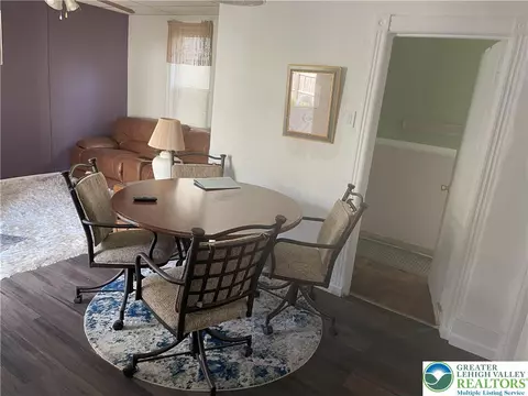 156 Northampton St, Bath, PA 18014 photo 5