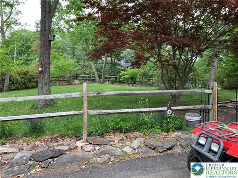 Exterior - 3205 Ely Ct, Saw Creek, PA 18324 photo 25 of 39