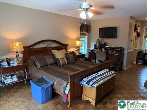 Bedroom - 3205 Ely Ct, Saw Creek, PA 18324 photo 6 of 10