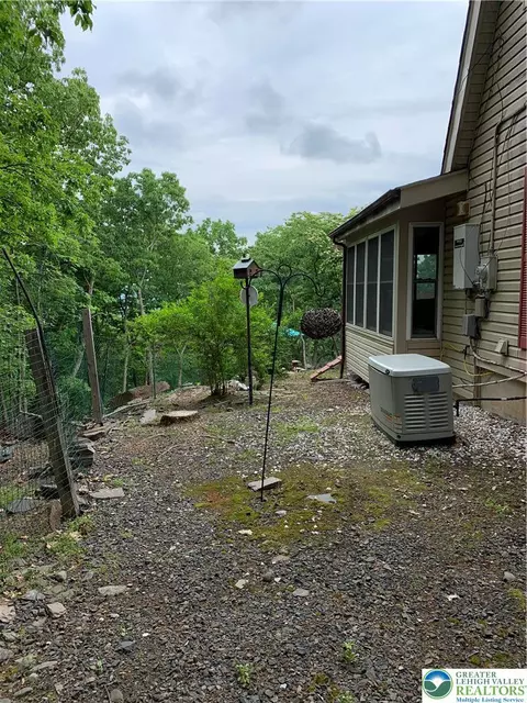 Exterior - 3205 Ely Ct, Saw Creek, PA 18324 photo 30 of 39