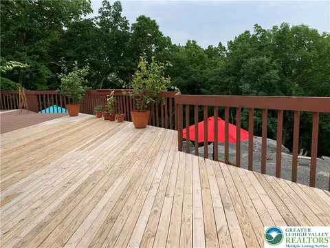 Exterior - 3205 Ely Ct, Saw Creek, PA 18324 photo 22 of 39