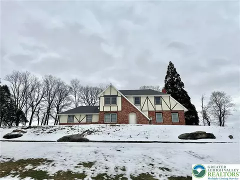 506 Longacre Dr, Cherryville, PA 18035