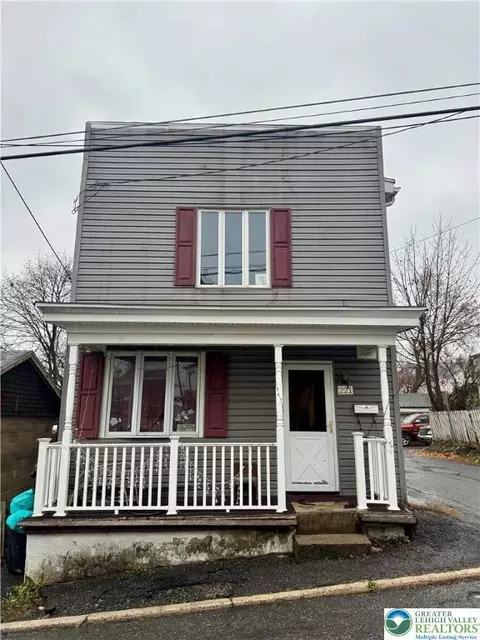 221 Green St, Tamaqua, PA 18252