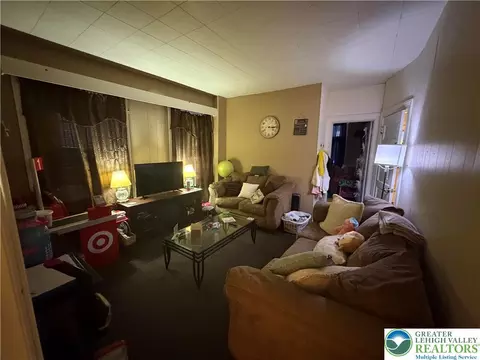 515 E Laurel St, Bethlehem, PA 18018 photo 4