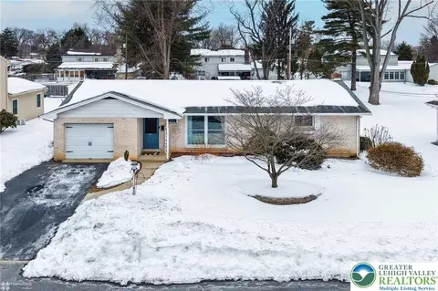 2227 W Woodlawn St, Allentown, PA 18104
