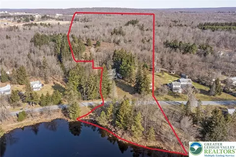 2101 Lakeside Dr, Coolbaugh Twp, PA 18466