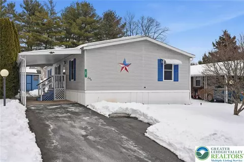 84 Linda Dr, Walnutport, PA 18088