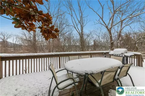 1895 Caryn Dr, Hellertown, PA 18055 photo 30
