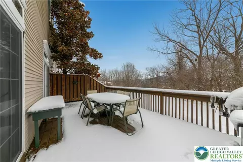 1895 Caryn Dr, Hellertown, PA 18055 photo 29