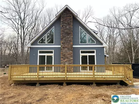 101 White Oak Dr, Jim Thorpe, PA 18229