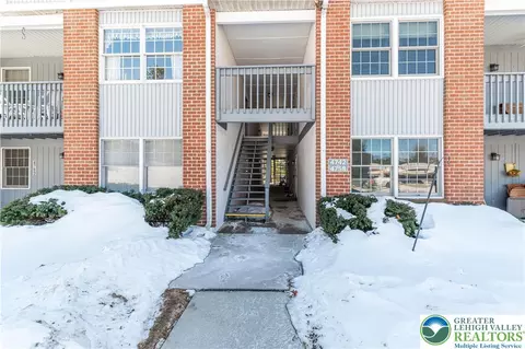 4754 Cheryl Dr, Bethlehem, PA 18017